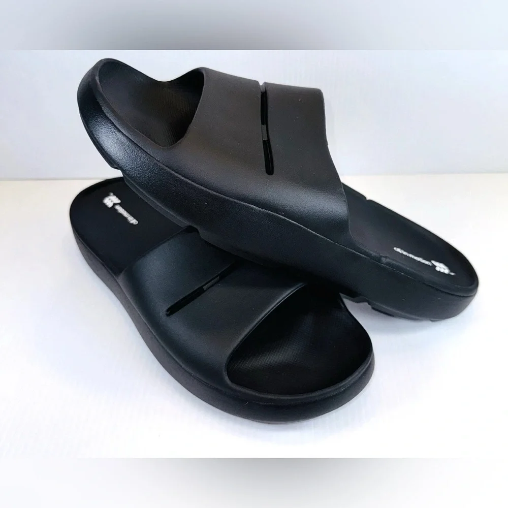 All in Motion‎ Black Slide Sandals